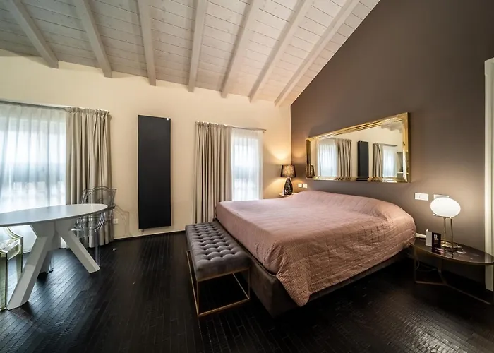 Oda ve Kahvaltı Palazzo Gozzi Bed & Beauty Parma