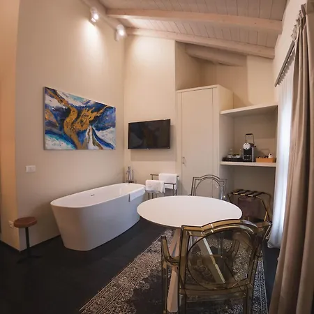 Palazzo Gozzi Bed & Beauty Bed & Breakfast Parma